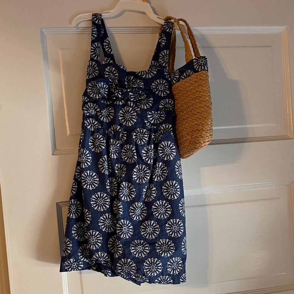 Size 5 Kids Tommy Bahama Navy and White Floral Romper with Tan Woven Bag